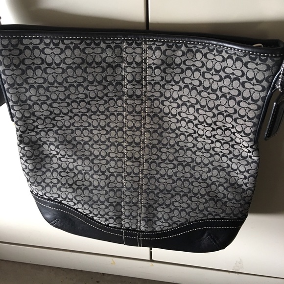 Coach cc crossover purse - Picture 2 of 3